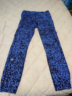 lululemon athletica Black and Blue Printed Active Leggings